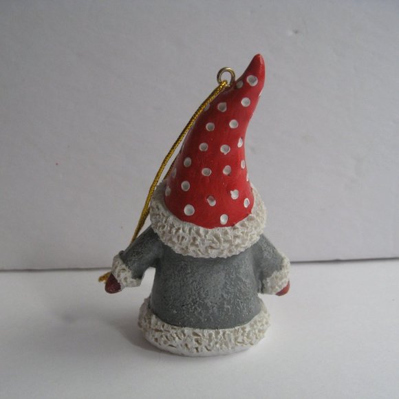 Merry Makers 6" Plush Gnome The Paper Store 2021 Grey/Red NWT & Resin Ornament - Picture 13 of 16